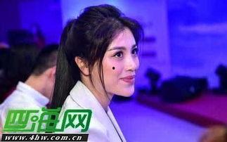 刘翔妻子葛天背景,从影视新星到刘翔妻子，她的蜕变之路