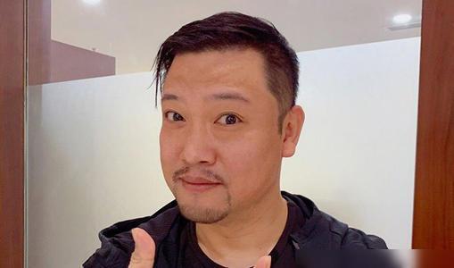 贾冰有什么背景,从喜剧演员到综艺明星的跨界之路